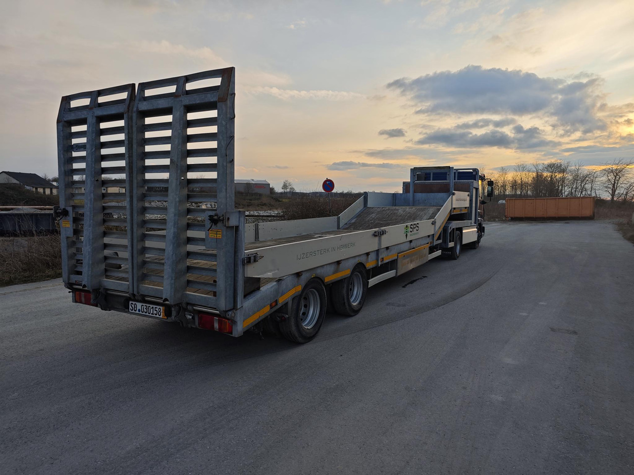 IVECO Eurocargo 90E18 & Veldhuizen P 38-2 - Tahač: obrázek 4 IVECO Eurocargo 90E18 & Veldhuizen P 38-2 - Tahač: obrázek 4