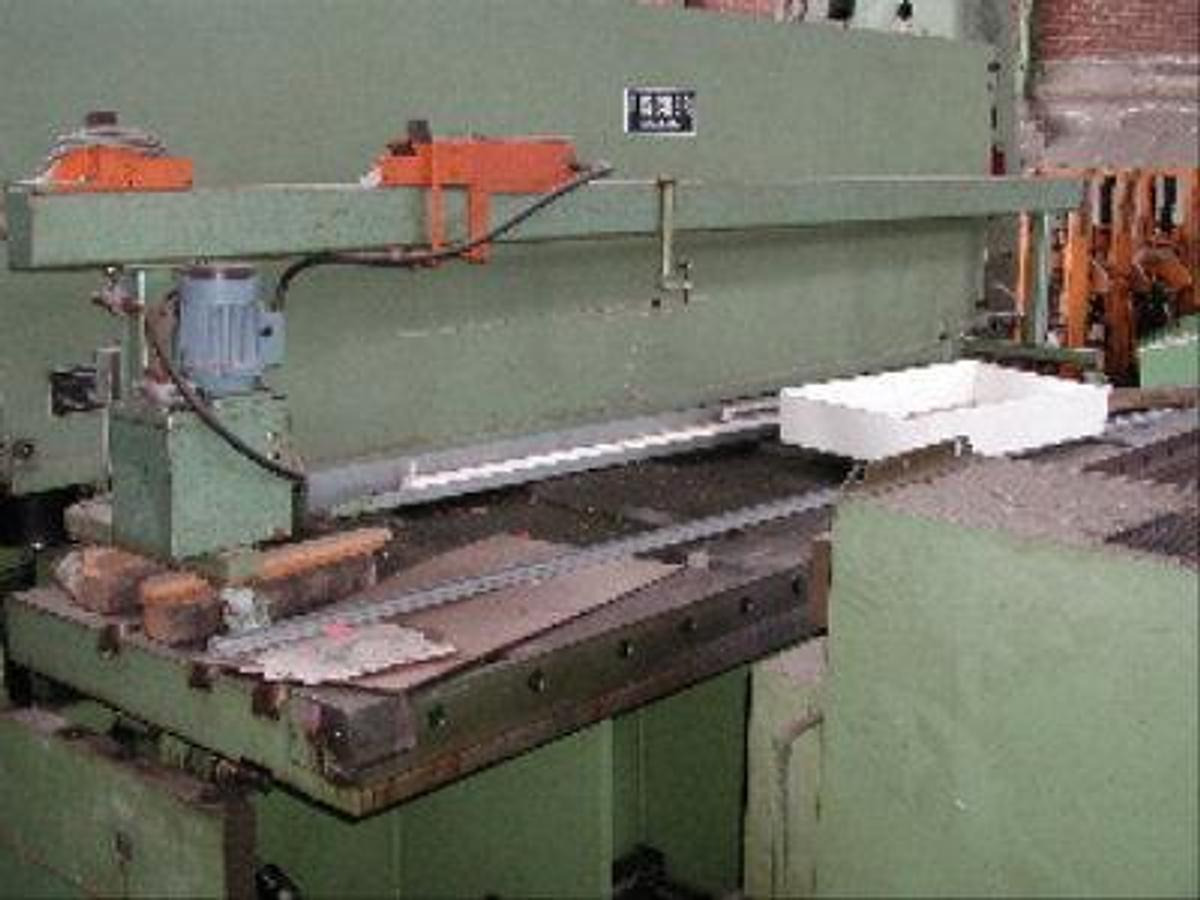 Alu-Fensterrahmenpresse - Obráběcí stroj: obrázek 1 Alu-Fensterrahmenpresse - Obráběcí stroj: obrázek 1