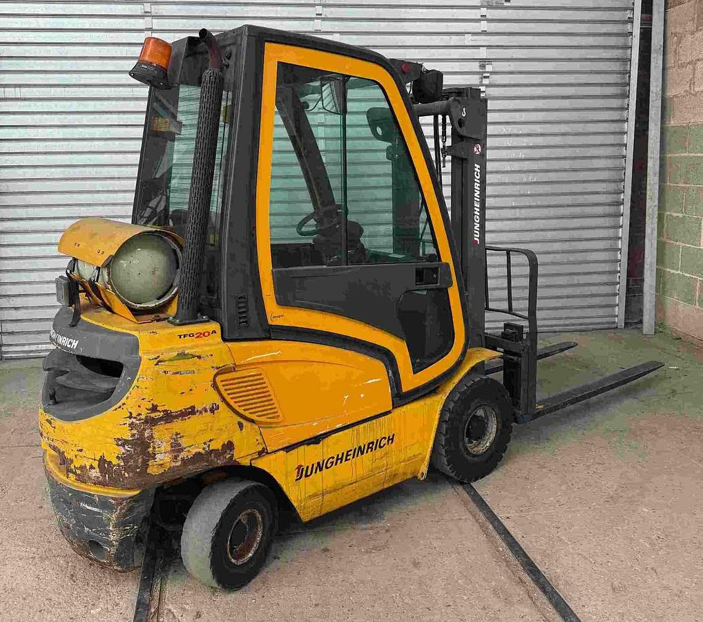 Gabelstapler JUNGHEINRICH, mit Gasantrieb - Plynový vysokozdvižný vozík: obrázek 4 Gabelstapler JUNGHEINRICH, mit Gasantrieb - Plynový vysokozdvižný vozík: obrázek 4
