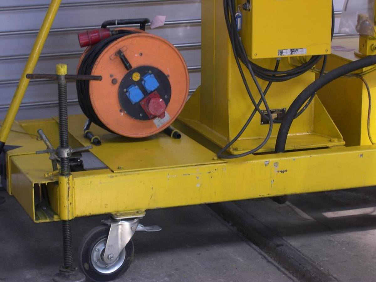 Hub-Arbeitsbühne KULI - Vertikální sloupový výtah: obrázek 2 Hub-Arbeitsbühne KULI - Vertikální sloupový výtah: obrázek 2