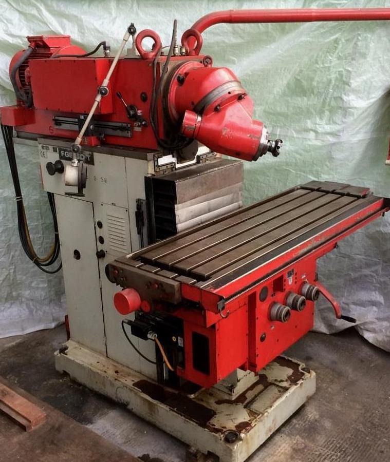 Konsolfräsmaschine (Universalfräsmaschine) STROJTOS - Frézka na kov: obrázek 3 Konsolfräsmaschine (Universalfräsmaschine) STROJTOS - Frézka na kov: obrázek 3