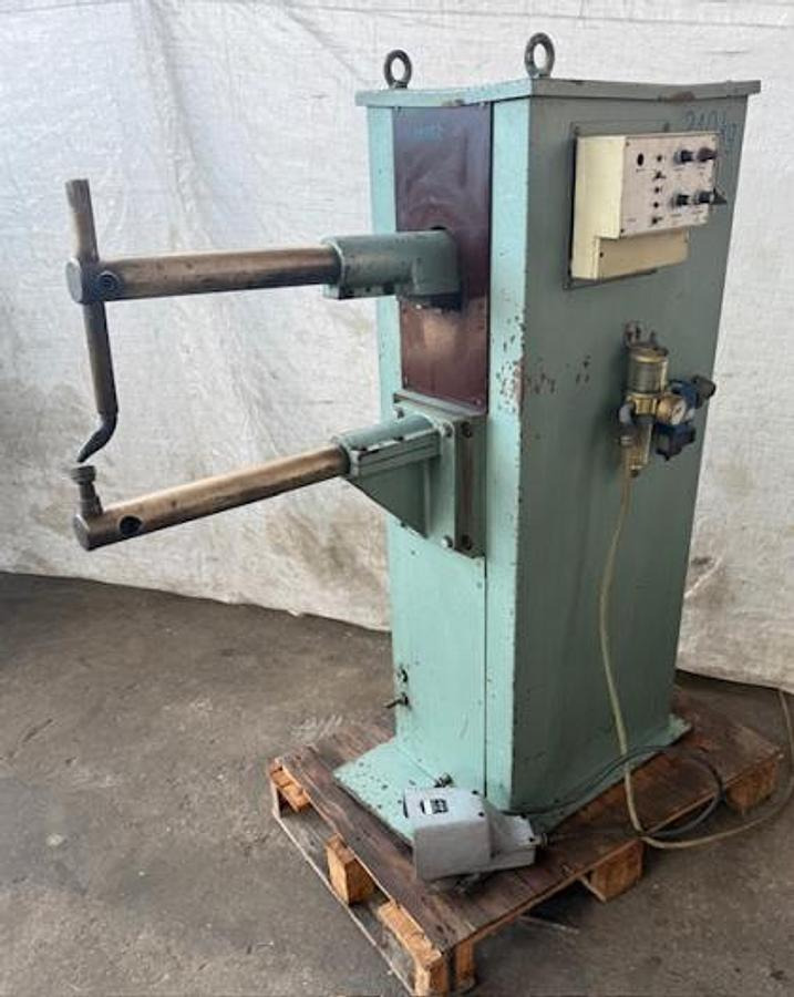 Punktschweißmaschine JOISTEN & KETTENBAUM - Zařízení pro svařování: obrázek 1 Punktschweißmaschine JOISTEN & KETTENBAUM - Zařízení pro svařování: obrázek 1