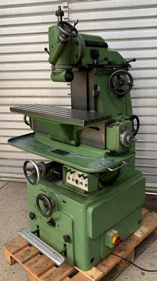 Werkzeugfräsmaschine ACIERA - Frézka na kov: obrázek 1 Werkzeugfräsmaschine ACIERA - Frézka na kov: obrázek 1