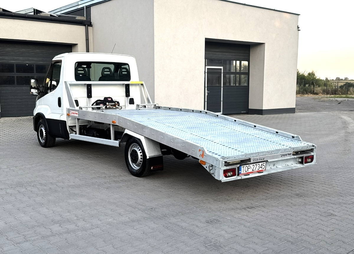Iveco Daily 3.0 160KM Rok 2022 55 tys km przebiegu AUTOLAWETA Najazd laweta - Přepravník automobilů: obrázek 4 Iveco Daily 3.0 160KM Rok 2022 55 tys km przebiegu AUTOLAWETA Najazd laweta - Přepravník automobilů: obrázek 4