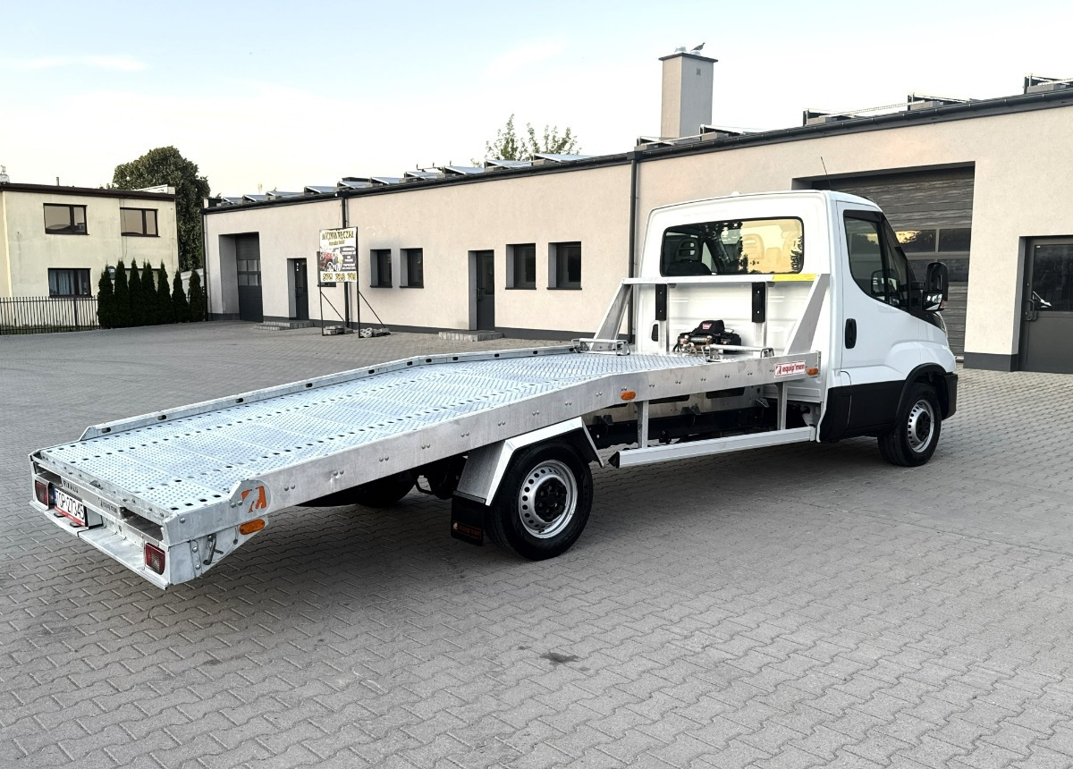Iveco Daily 3.0 160KM Rok 2022 55 tys km przebiegu AUTOLAWETA Najazd laweta - Přepravník automobilů: obrázek 3 Iveco Daily 3.0 160KM Rok 2022 55 tys km przebiegu AUTOLAWETA Najazd laweta - Přepravník automobilů: obrázek 3