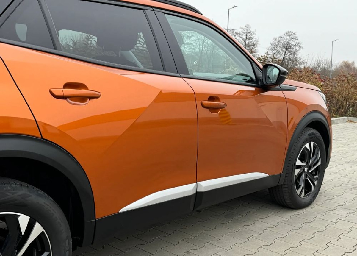 SUV Peugeot 2008 Peugeot 1.2 benz 100 km Allure 6tys przebieg fabrycznie nowy: obrázek 18
