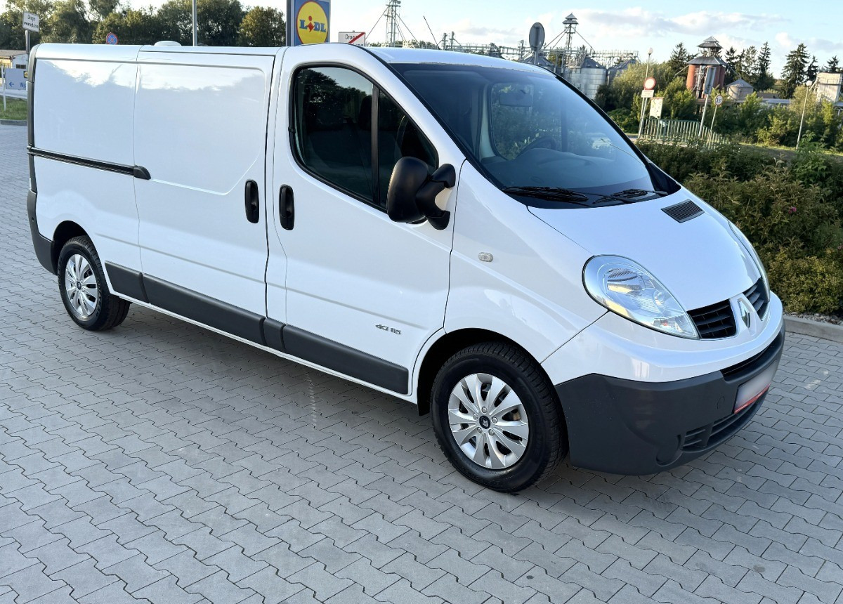 Renault Trafic 2.0 DCI 115KM LONG 2012 Rok Klimatyzacja Nawigacja BEZWYPADKOWY - Furgon: obrázek 3 Renault Trafic 2.0 DCI 115KM LONG 2012 Rok Klimatyzacja Nawigacja BEZWYPADKOWY - Furgon: obrázek 3