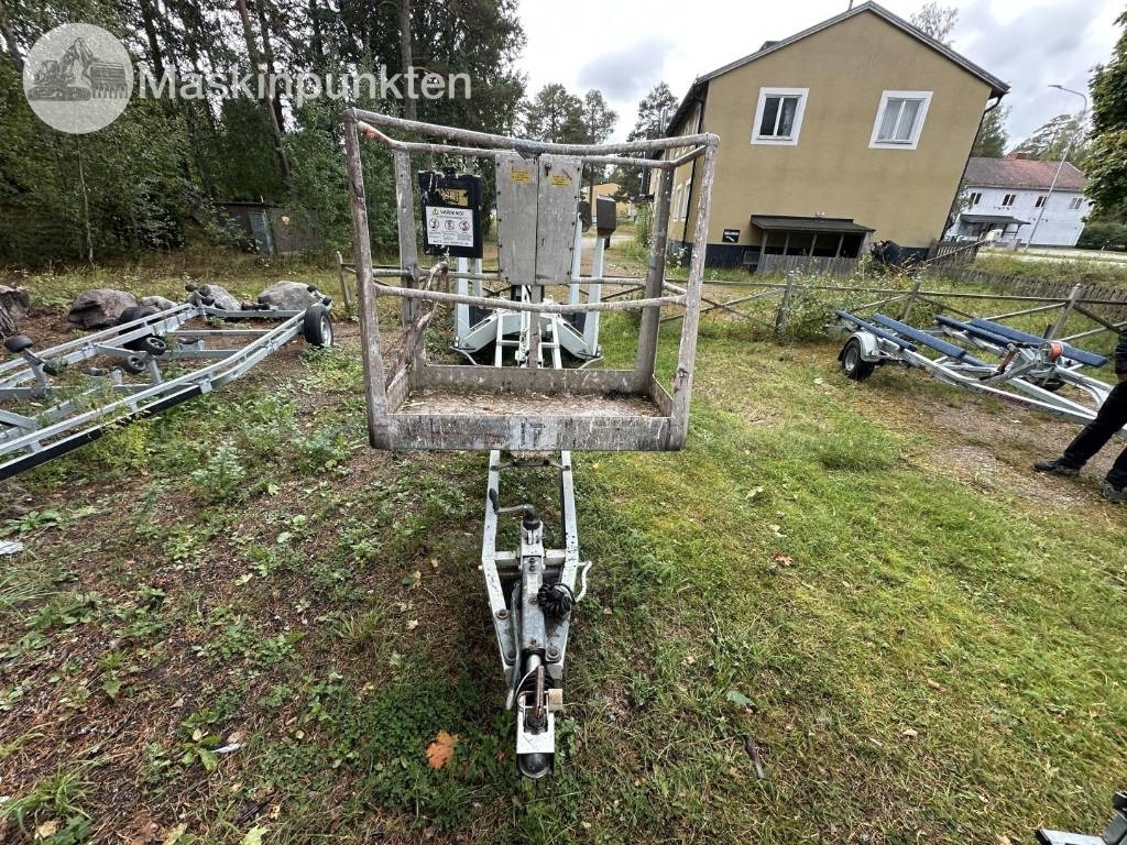 Dino 180 T - Přívěsná plošina: obrázek 2 Dino 180 T - Přívěsná plošina: obrázek 2