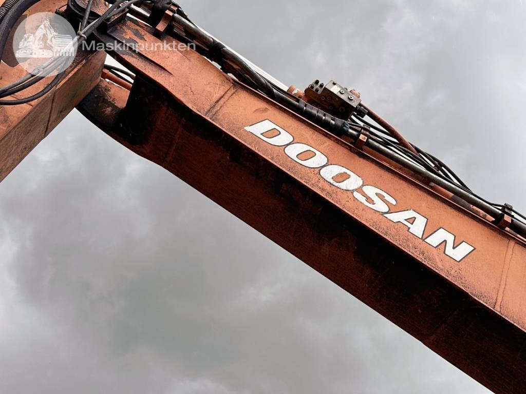 Pásové rýpadlo Doosan Solar 140 LC V: obrázek 38