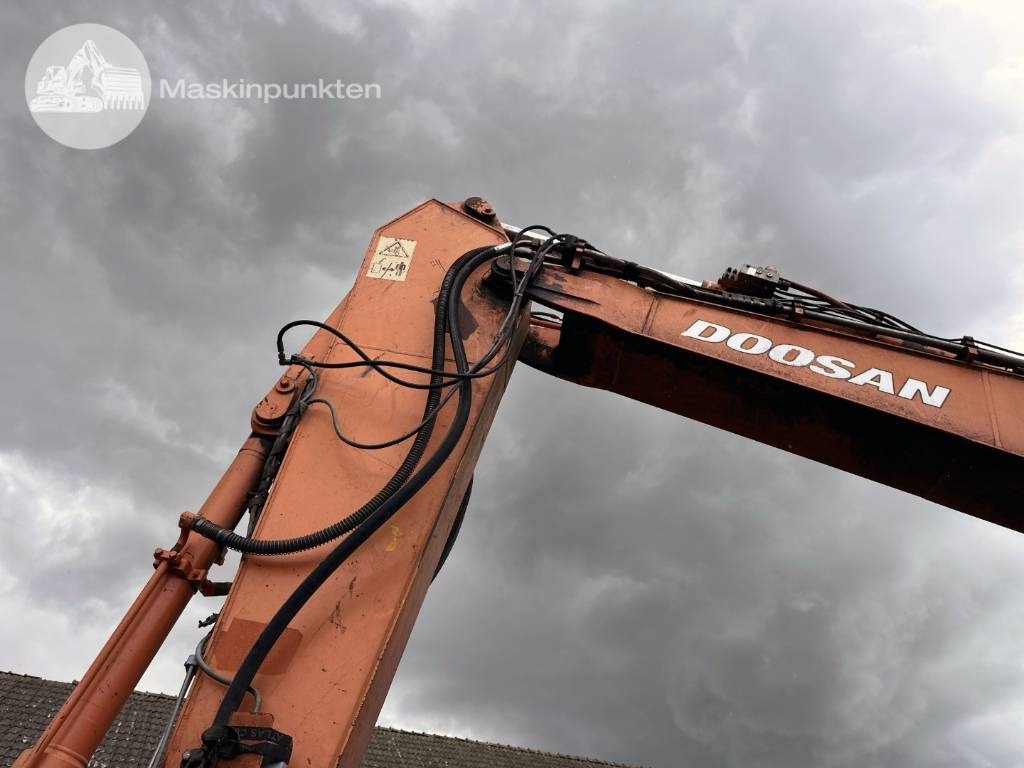 Pásové rýpadlo Doosan Solar 140 LC V: obrázek 36