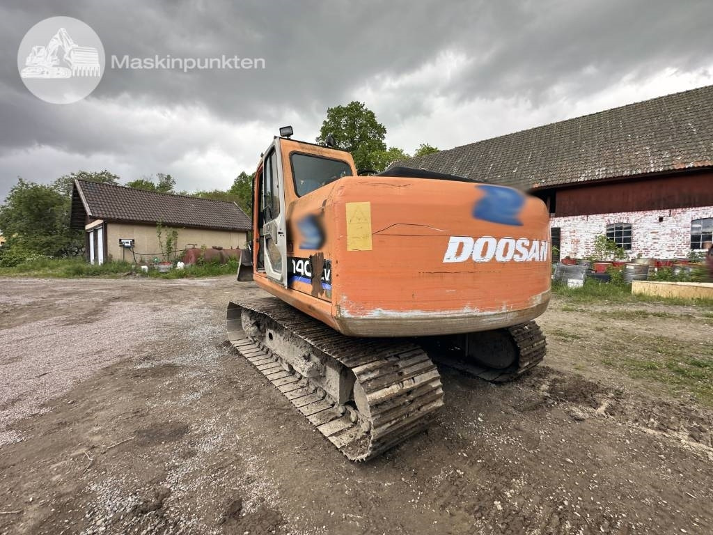 Pásové rýpadlo Doosan Solar 140 LC V: obrázek 10