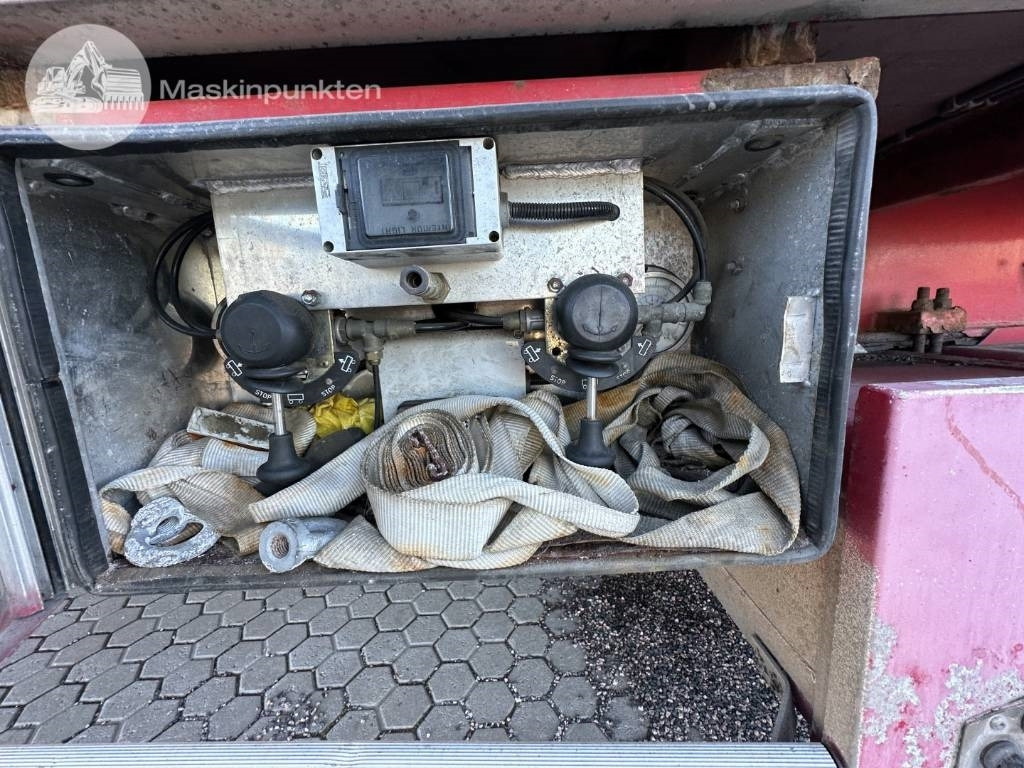 Skříňový přívěs Ekeri L/L-4: obrázek 32