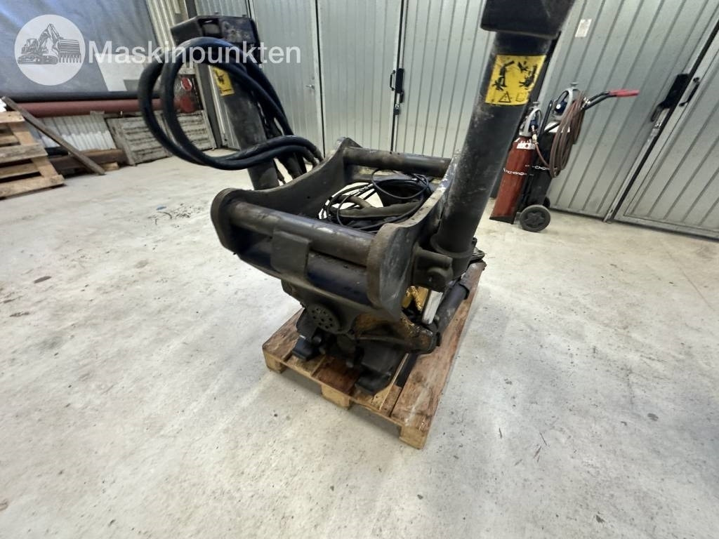 Engcon EC 226 - Tiltrotátor: obrázek 5 Engcon EC 226 - Tiltrotátor: obrázek 5