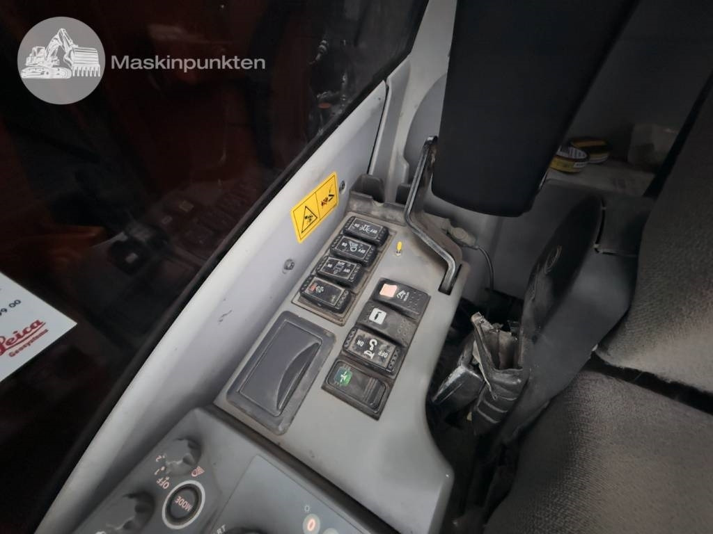 Kolesové rýpadlo Hitachi ZX 170 W-5 B: obrázek 21
