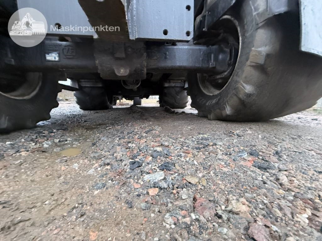 Kolesové rýpadlo Hitachi ZX 170 W-5 B: obrázek 47