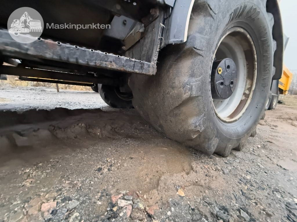 Kolesové rýpadlo Hitachi ZX 170 W-5 B: obrázek 41