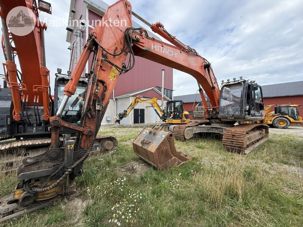 Hitachi ZX 300 LC-6 - Pásové rýpadlo: obrázek 2 Hitachi ZX 300 LC-6 - Pásové rýpadlo: obrázek 2