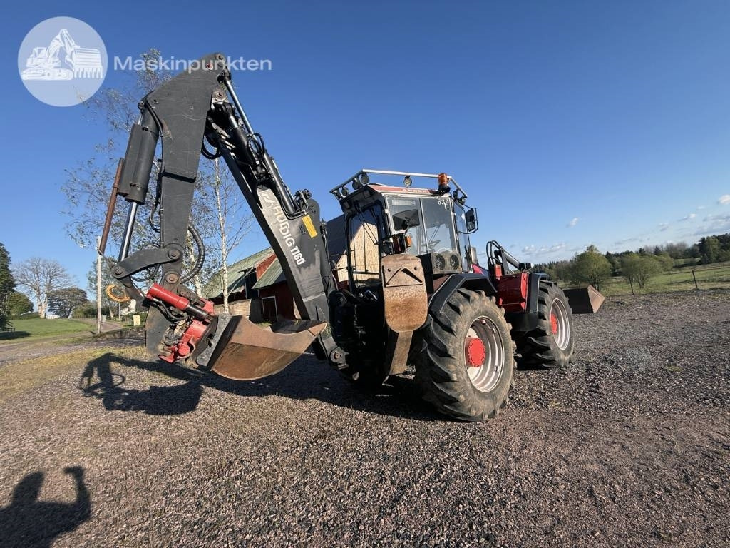 Huddig 1160 - Rýpadlo-nakladač: obrázek 5 Huddig 1160 - Rýpadlo-nakladač: obrázek 5