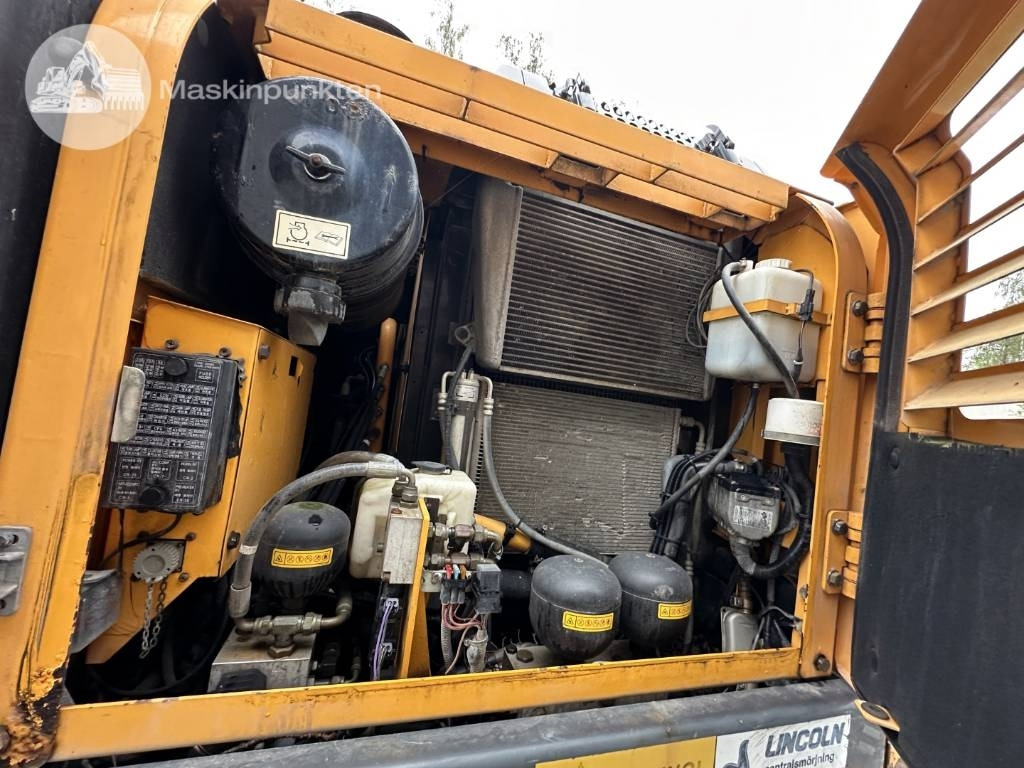 Kolesové rýpadlo Hyundai Robex 140 W-7 A: obrázek 22