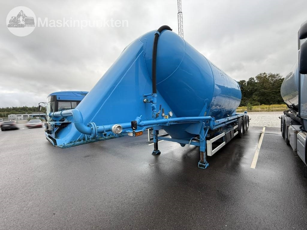 Interconsult Bulktrailer - Cisternový návěs: obrázek 1 Interconsult Bulktrailer - Cisternový návěs: obrázek 1