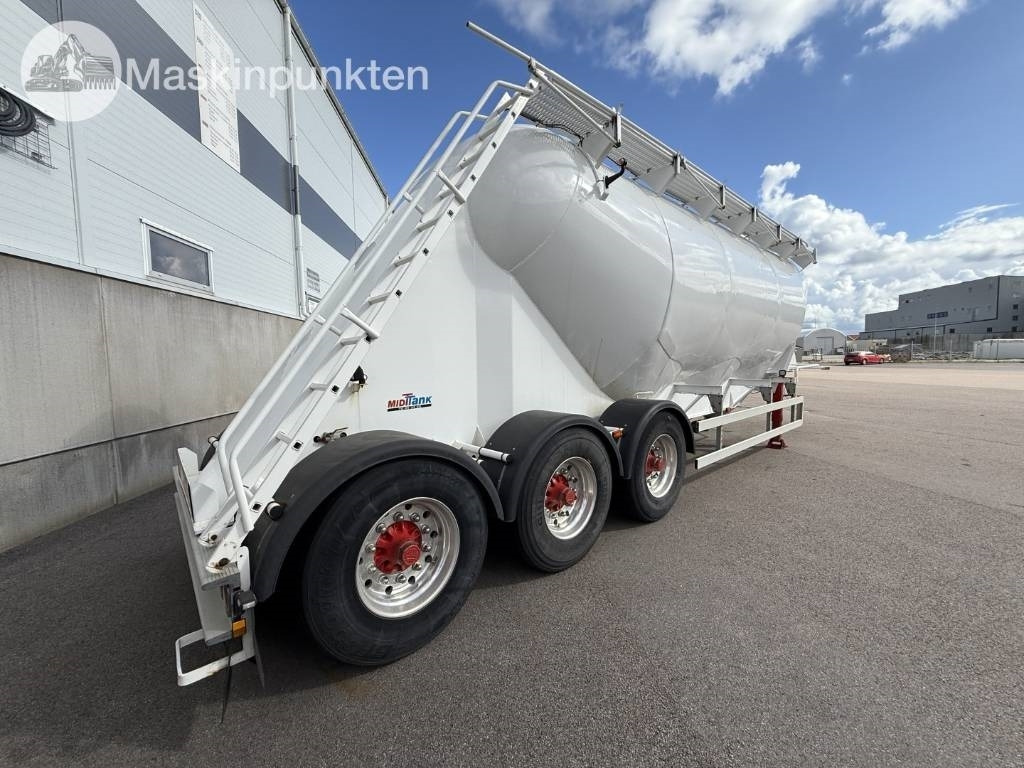 Interconsult Tanktrailer  - Cisternový návěs: obrázek 2 Interconsult Tanktrailer  - Cisternový návěs: obrázek 2