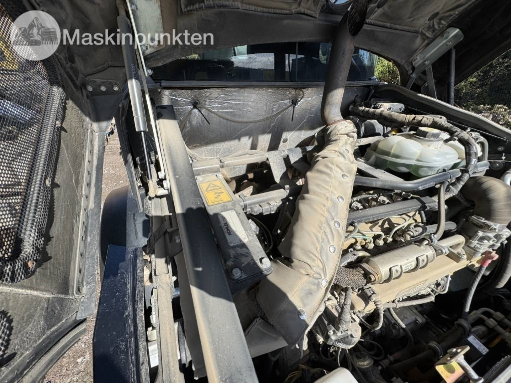 Kolový nakladač JCB 409: obrázek 8