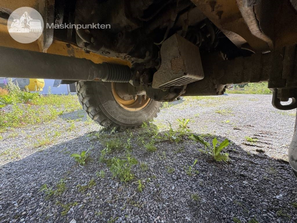 Kolový nakladač JCB 413 K: obrázek 10