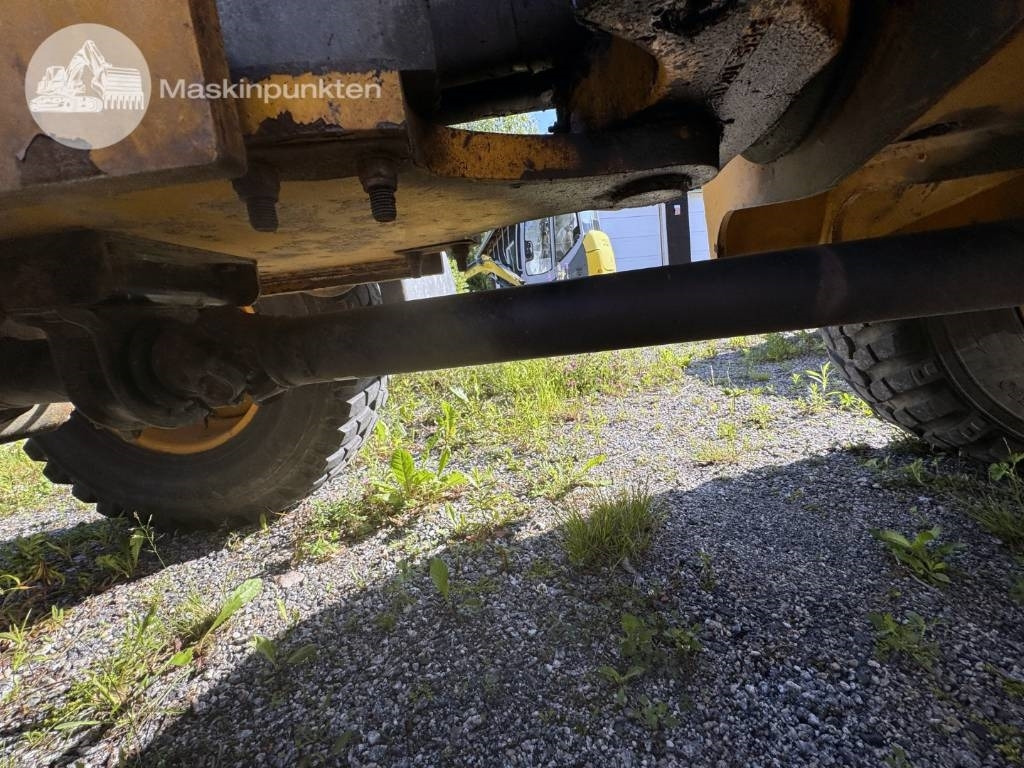 Kolový nakladač JCB 413 K: obrázek 9