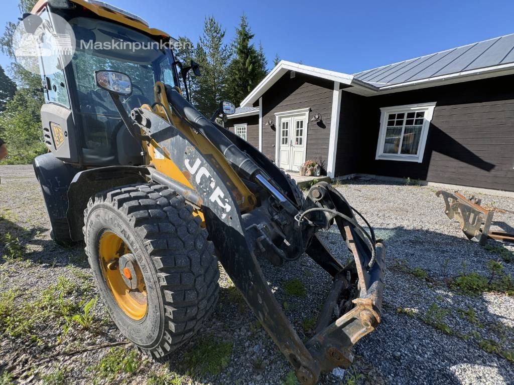 JCB 413 K - Kolový nakladač: obrázek 4 JCB 413 K - Kolový nakladač: obrázek 4