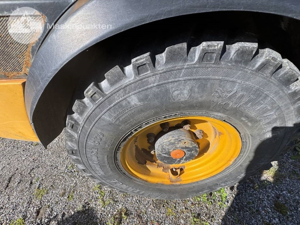 Kolový nakladač JCB 413 K: obrázek 24