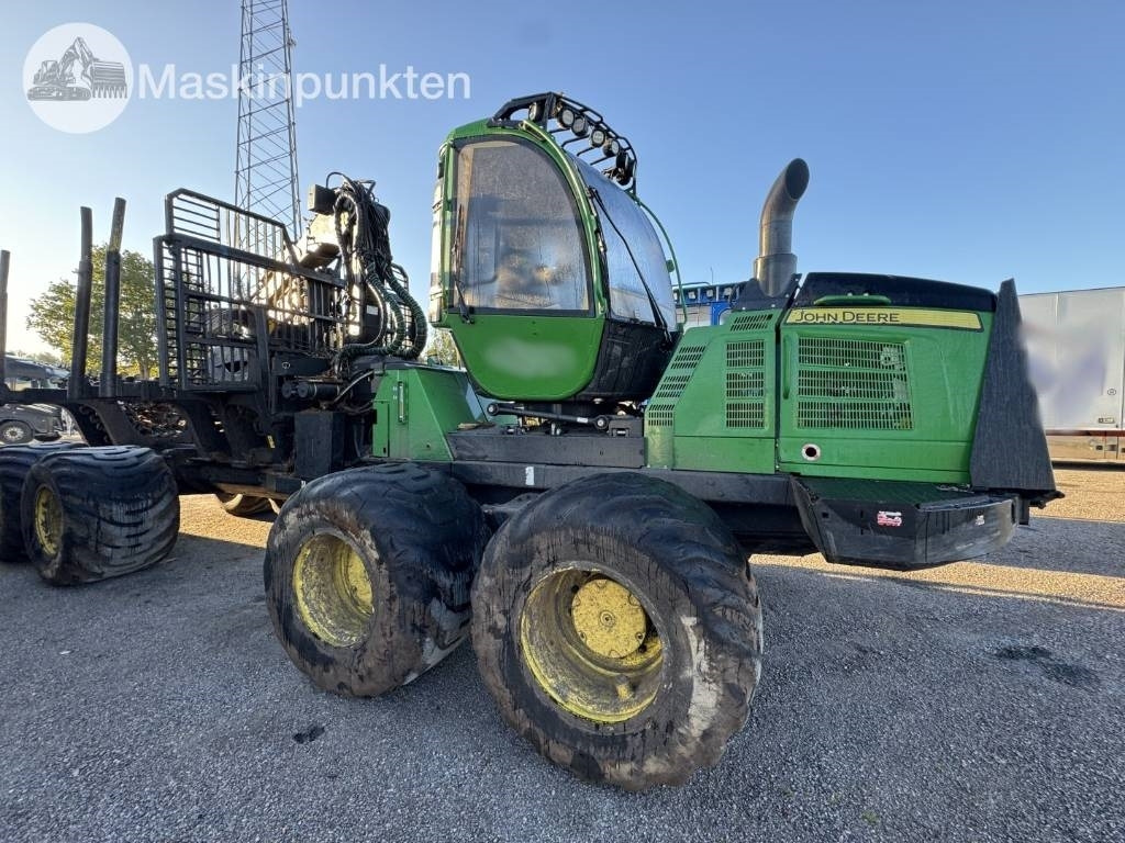 John Deere 1510 E - Vyvážecí souprava: obrázek 4 John Deere 1510 E - Vyvážecí souprava: obrázek 4