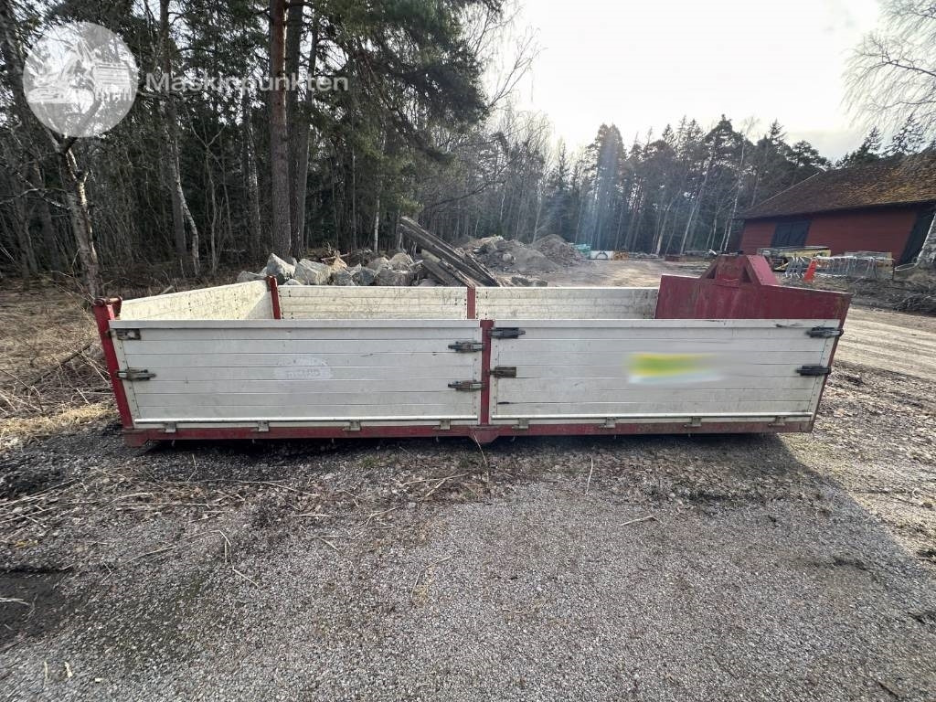 Lastväxlarflak 5500 mm med aluminiumlämmar - Hákový kontejner: obrázek 4 Lastväxlarflak 5500 mm med aluminiumlämmar - Hákový kontejner: obrázek 4
