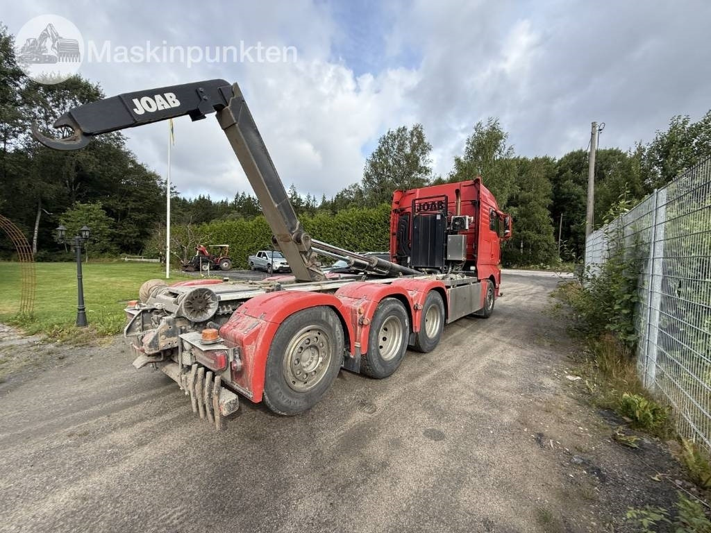 MAN TGX 35.500 EKIPAGE - Hákový nosič kontejnerů: obrázek 4 MAN TGX 35.500 EKIPAGE - Hákový nosič kontejnerů: obrázek 4