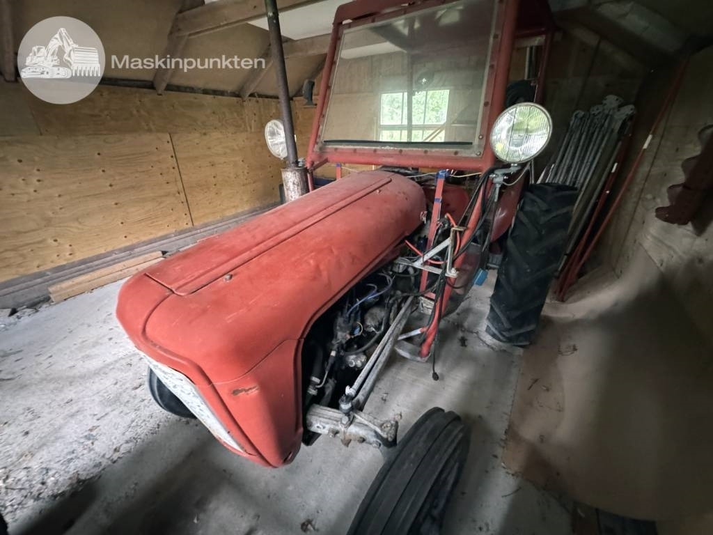 Massey Ferguson 35 - Traktor: obrázek 5 Massey Ferguson 35 - Traktor: obrázek 5
