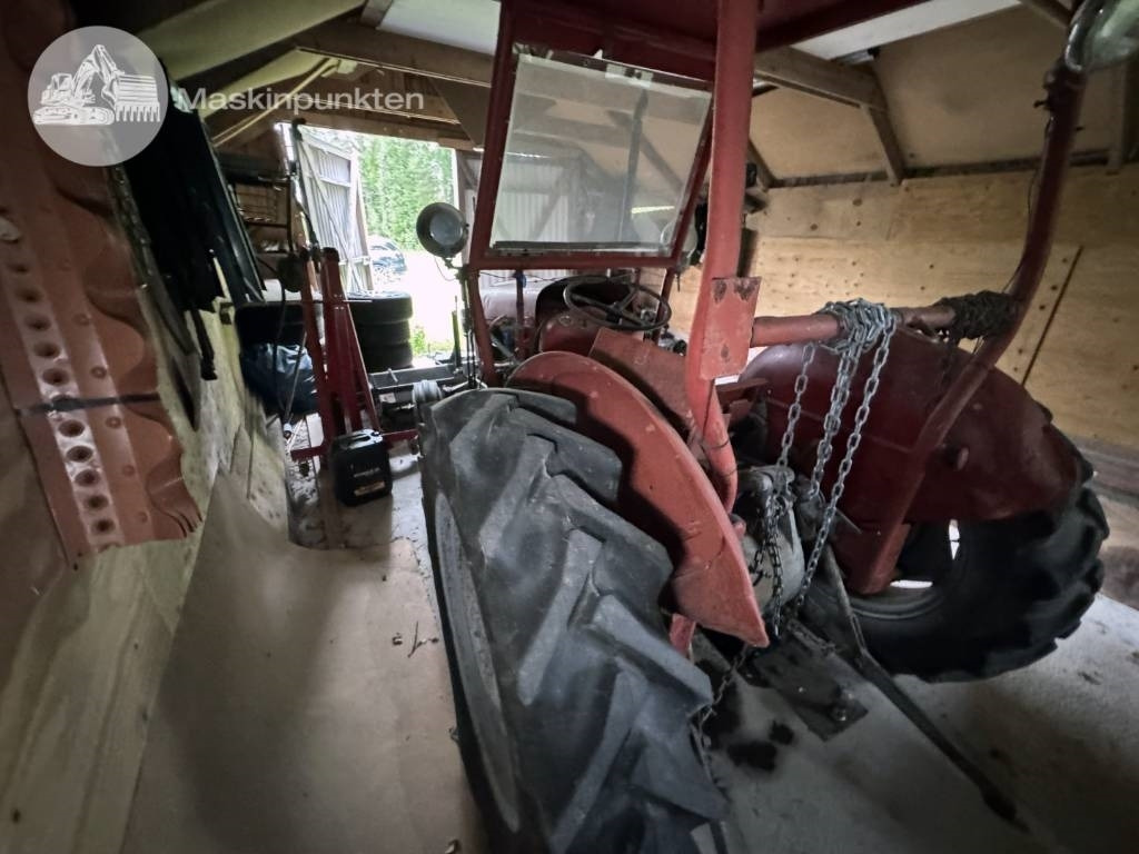 Massey Ferguson 35 - Traktor: obrázek 4 Massey Ferguson 35 - Traktor: obrázek 4