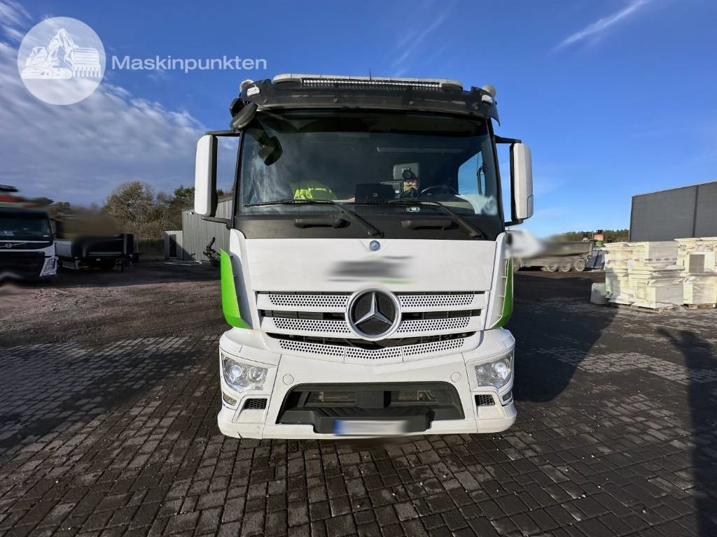 Mercedes-Benz 2543 - Auto s hydraulickou rukou: obrázek 4 Mercedes-Benz 2543 - Auto s hydraulickou rukou: obrázek 4