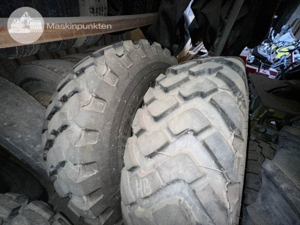 Michelin 17.5R25 Hjullastardäck - Pneumatiky pro Stavební technika: obrázek 2 Michelin 17.5R25 Hjullastardäck - Pneumatiky pro Stavební technika: obrázek 2