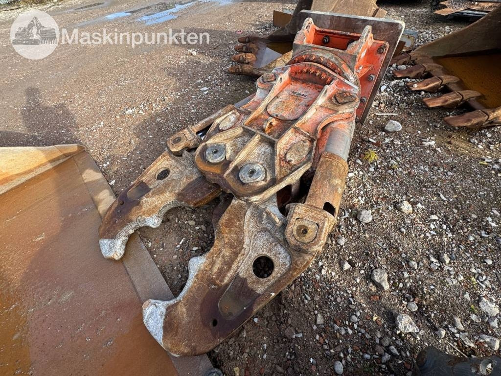 NPK SV 250 - Demoliční nůžky: obrázek 1 NPK SV 250 - Demoliční nůžky: obrázek 1