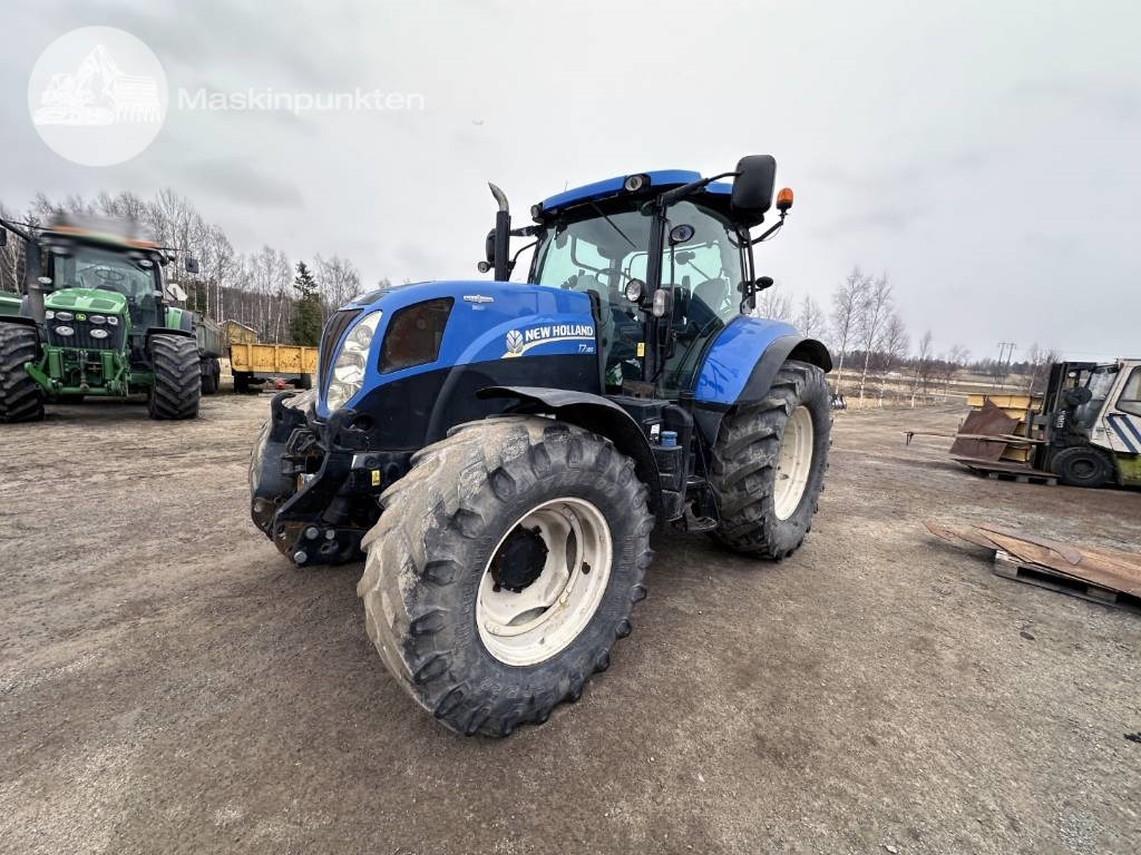 New Holland T 7.185 - Traktor: obrázek 3 New Holland T 7.185 - Traktor: obrázek 3