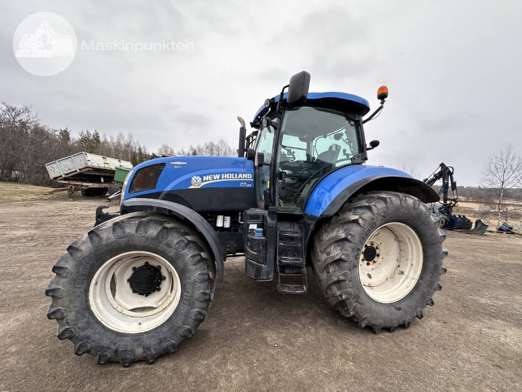 New Holland T 7.185 - Traktor: obrázek 2 New Holland T 7.185 - Traktor: obrázek 2