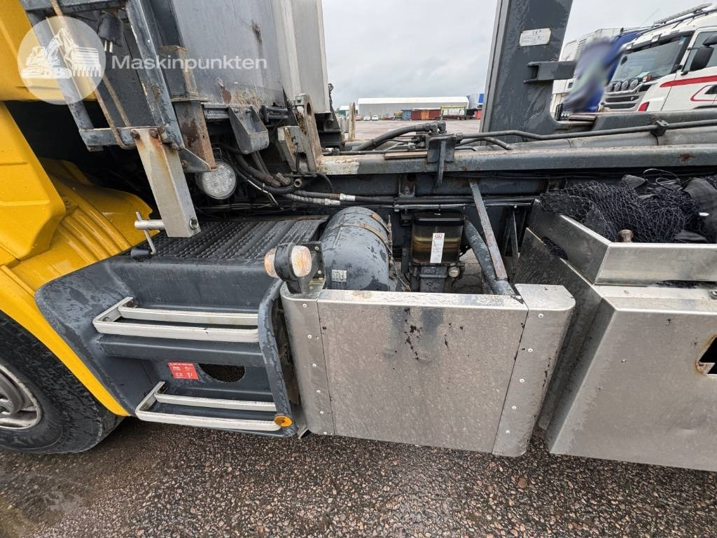 Hákový nosič kontejnerů Scania R 420 LB: obrázek 10