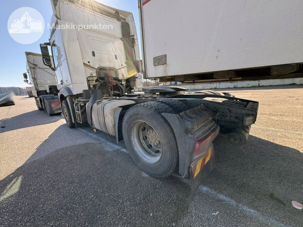 Mercedes-Benz Actros 1843 - Tahač: obrázek 5 Mercedes-Benz Actros 1843 - Tahač: obrázek 5