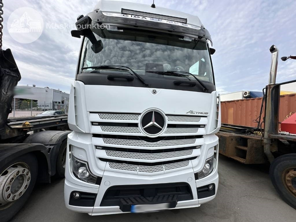 Mercedes-Benz Actros 2746 Puscher - Tahač: obrázek 5 Mercedes-Benz Actros 2746 Puscher - Tahač: obrázek 5
