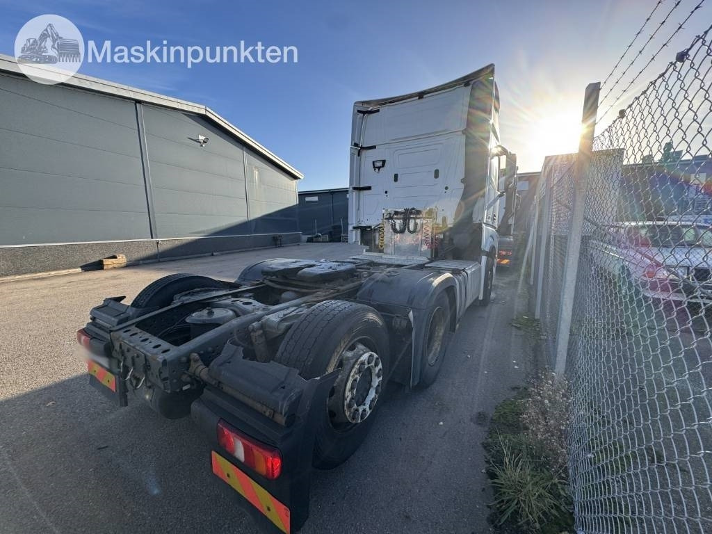 Mercedes-Benz Actros 963-4-C - Tahač: obrázek 3 Mercedes-Benz Actros 963-4-C - Tahač: obrázek 3