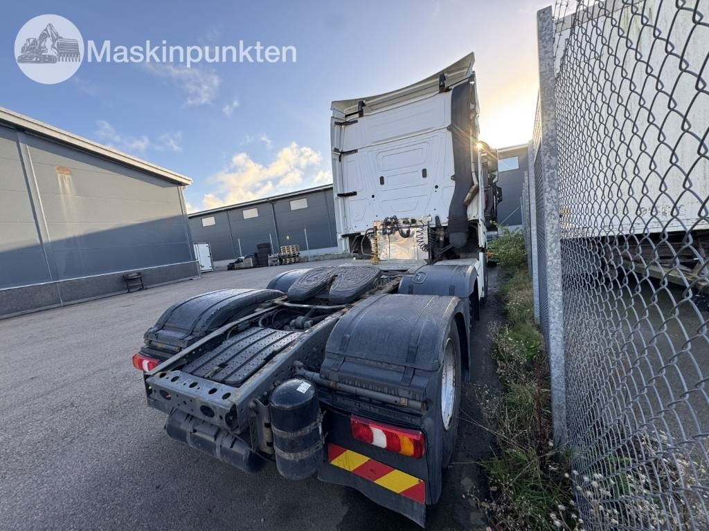 Mercedes-Benz Actros 963-4-D - Tahač: obrázek 3 Mercedes-Benz Actros 963-4-D - Tahač: obrázek 3