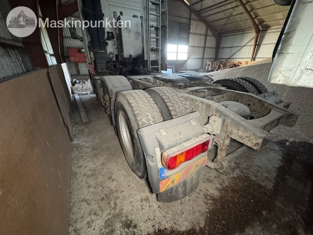 Volvo FH 12 - Tahač: obrázek 3 Volvo FH 12 - Tahač: obrázek 3