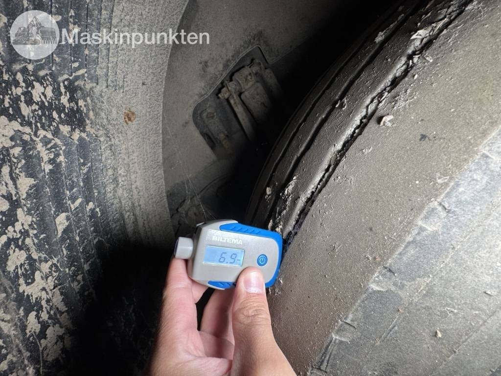 Volvo FH 12 - Tahač: obrázek 5 Volvo FH 12 - Tahač: obrázek 5