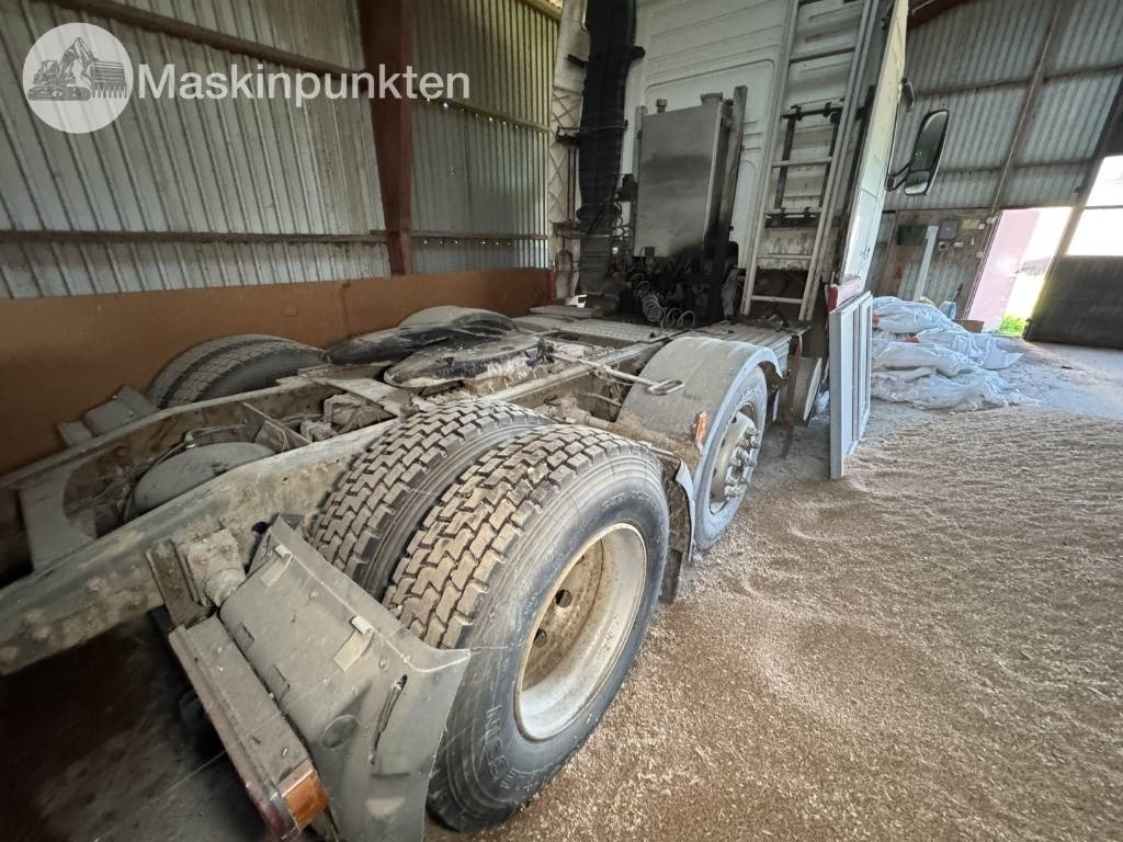 Volvo FH 12 - Tahač: obrázek 4 Volvo FH 12 - Tahač: obrázek 4