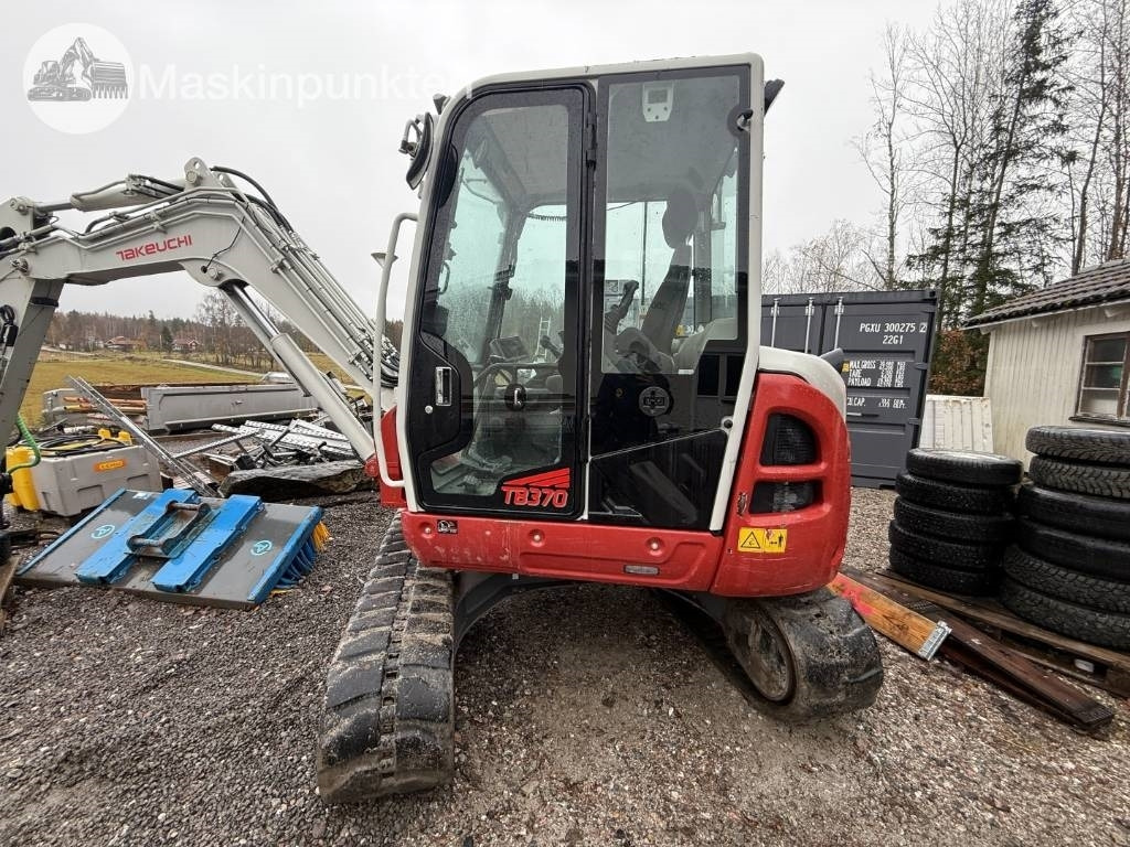 Takeuchi TB 370 - Pásové rýpadlo: obrázek 3 Takeuchi TB 370 - Pásové rýpadlo: obrázek 3