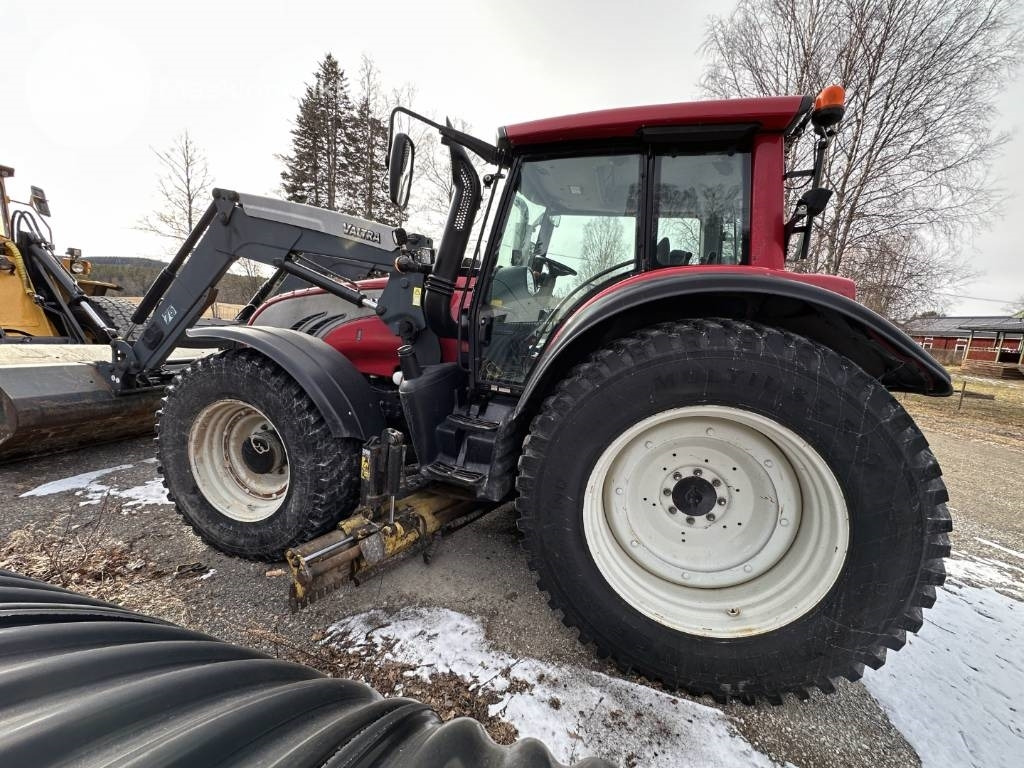 Valtra T 202 - Traktor: obrázek 2 Valtra T 202 - Traktor: obrázek 2